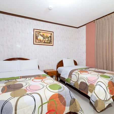 Hostal Rossy بانيوس المظهر الخارجي الصورة
